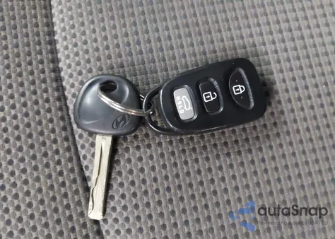 2013 Hyundai Sonata Gls z USA, uszkodzony, nr VIN 5NPEB4AC9DH543940